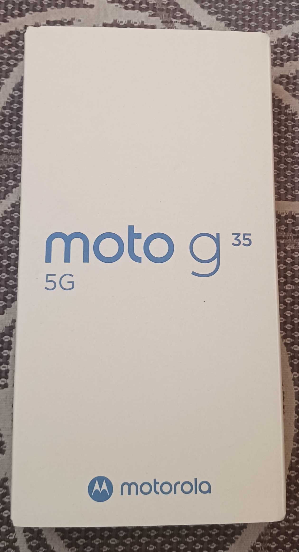 Продавам телефон  Motorola motto G35
