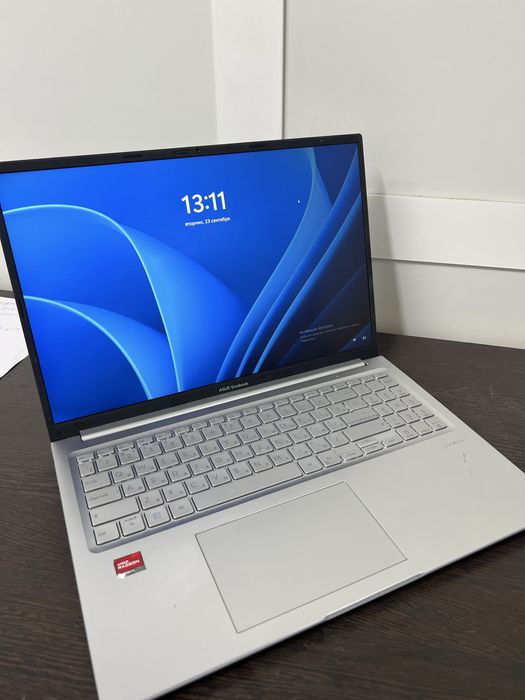срочна продается Asus vivobook