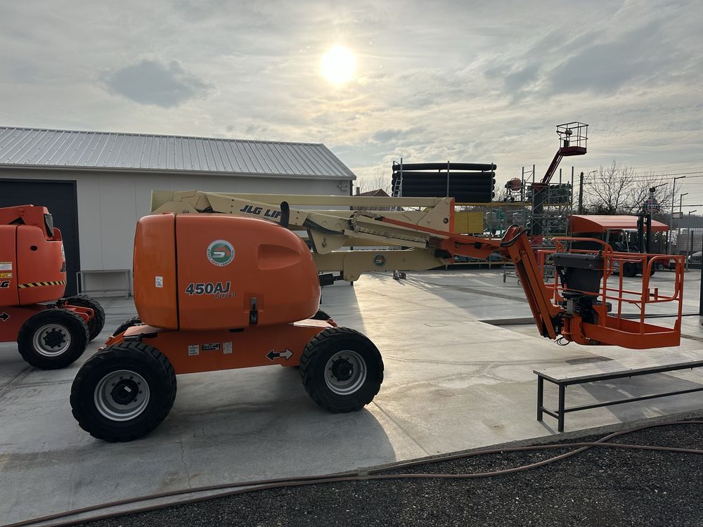 Inchiriez Nacela  articulata jlg 450 Nacela