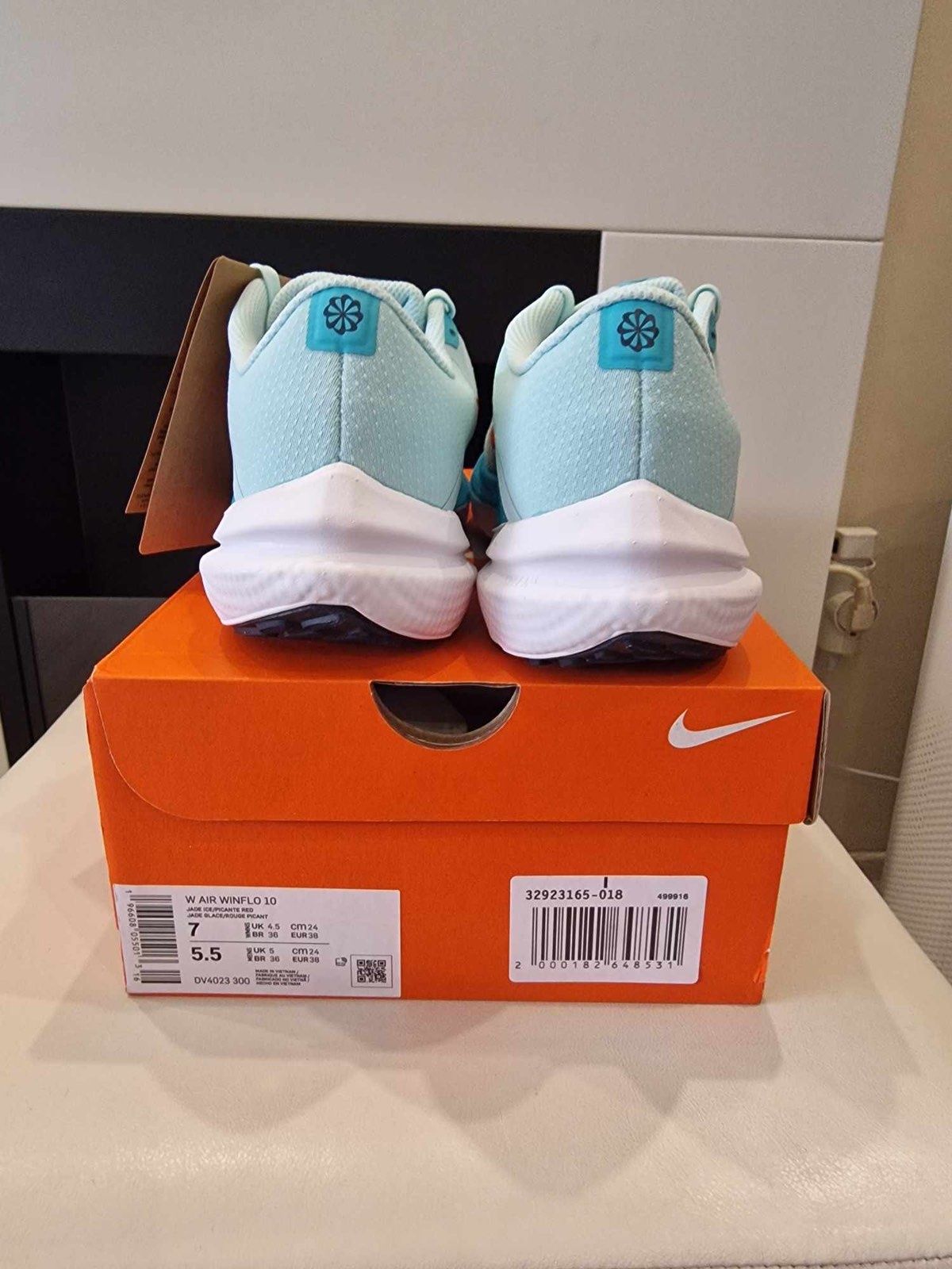 Маратонки Nike 38 номер