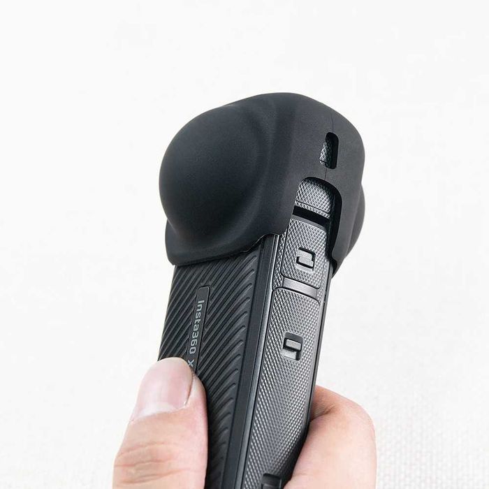 Husa silicon + protectie obiective + stand pentru camera Insta360 X5