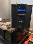 UPS APC Smart-UPS 1500