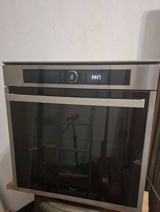 Фурна за вграждане Whirlpool