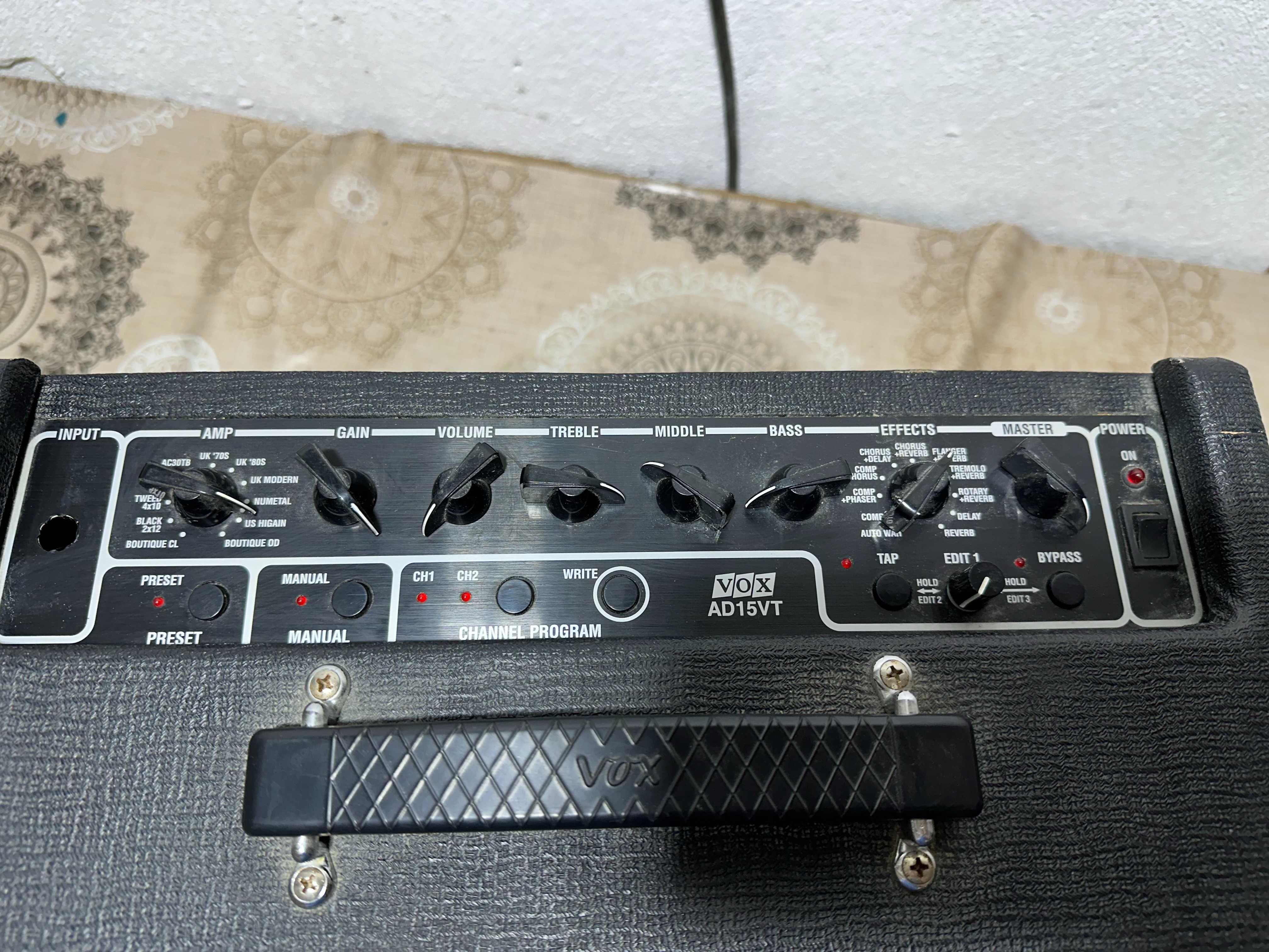 Кубе - Vox AD15VT