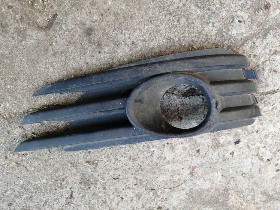 grile din bara Opel Vectra C facelift 50 lei