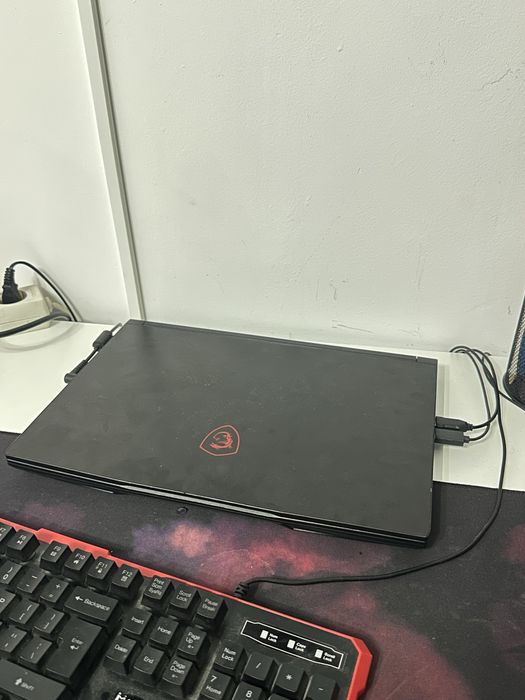 Laptop gaming msi gf63 thin 9rcx