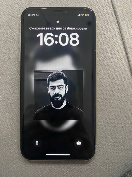 Продаю iphone 11