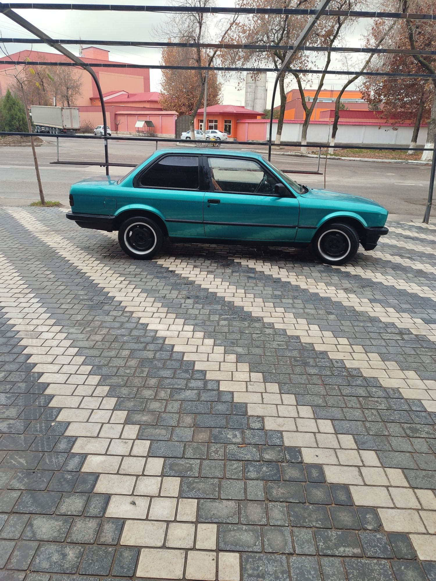 Продам 316 BMW e30 купе