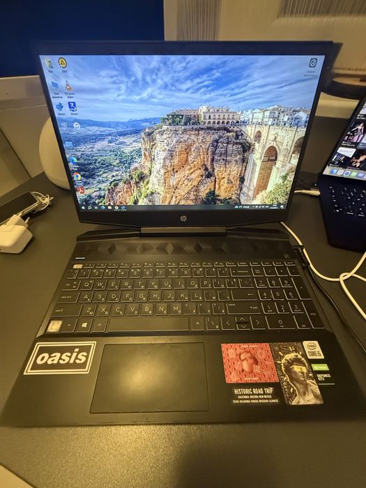 HP Pavillion 15