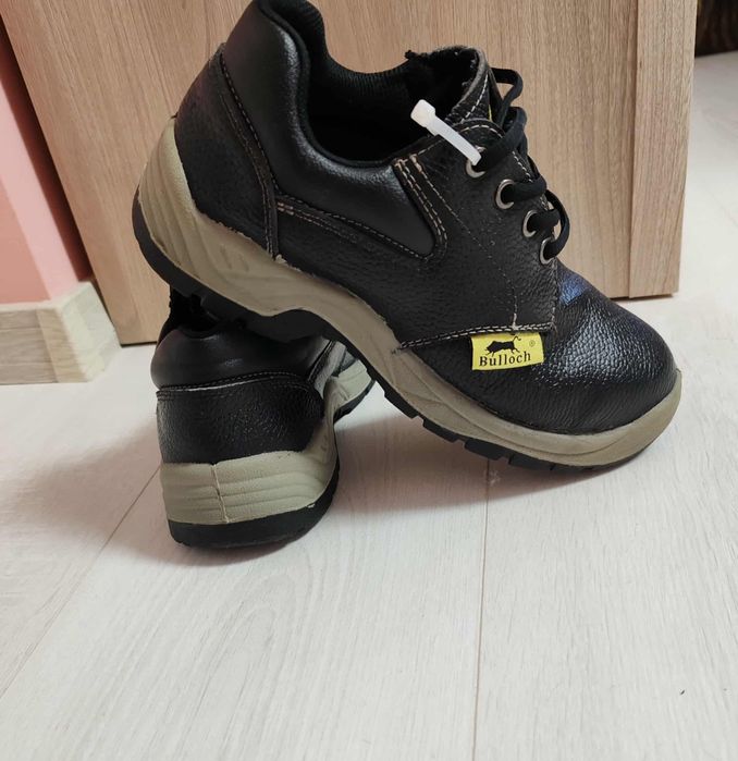 Ghete drumeție Bulloch piele