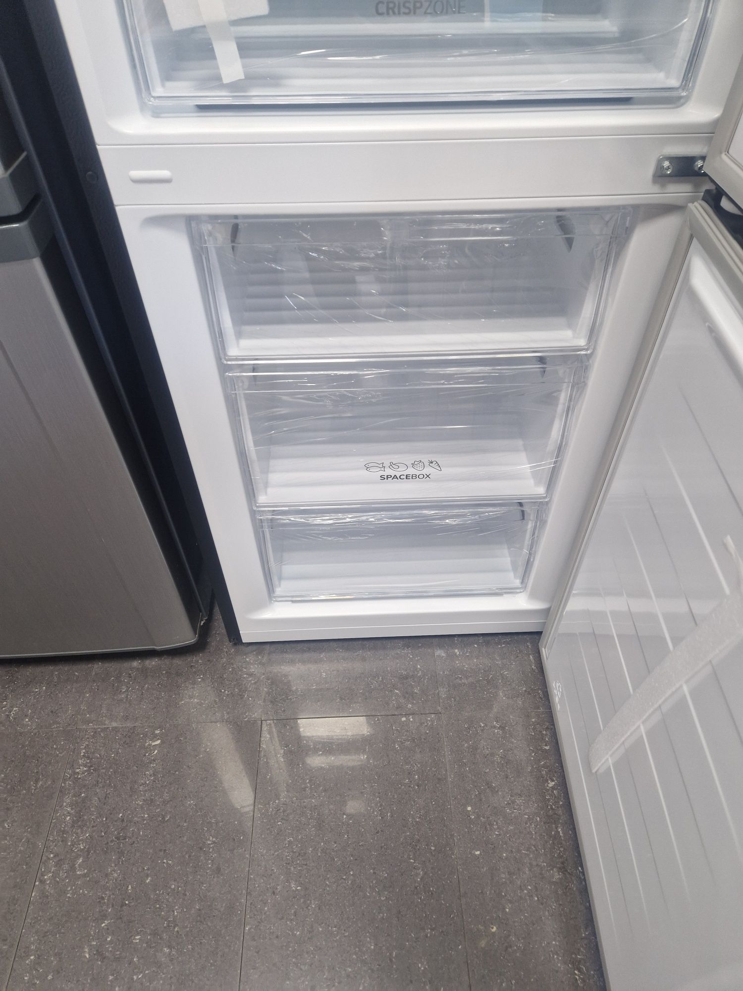 Хладилник с фризер Gorenje A++ No Frost