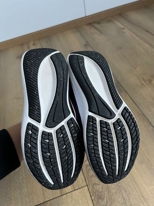 Маратонки Nike за момиче номер 27.5