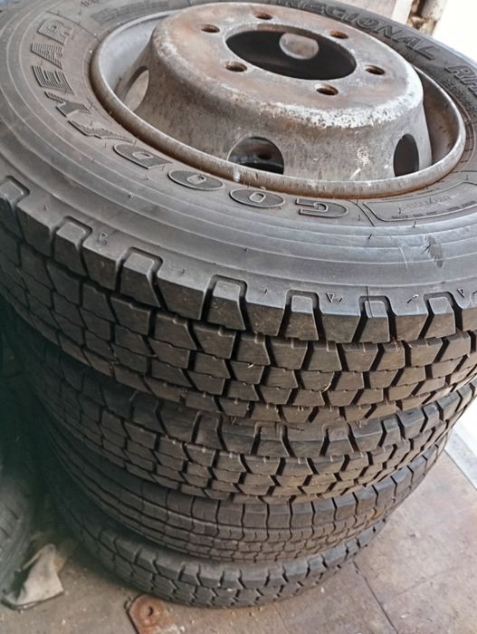 Anvelope  8. R 17.5.   8.5r17.5