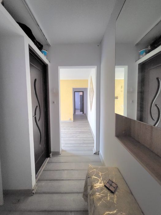 3 camere km 4-5 / et 1