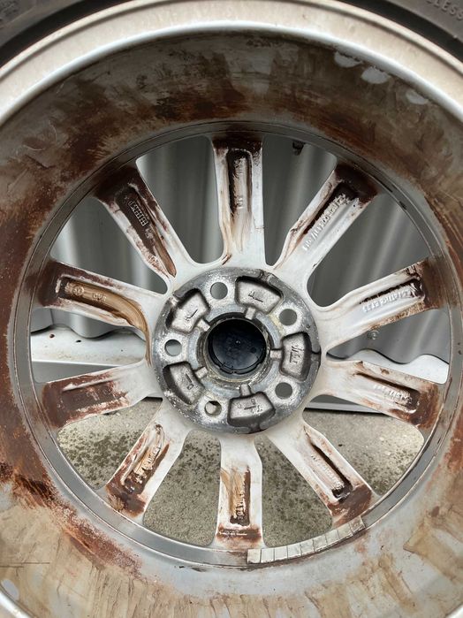 17 цолови алуминиеви джанти с гуми за VW Tiguan