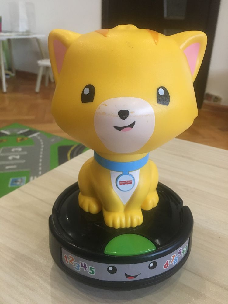 играчка котка на FisherPrice