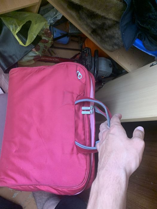 Продам сумку для ноутбука в хорошем состоянии