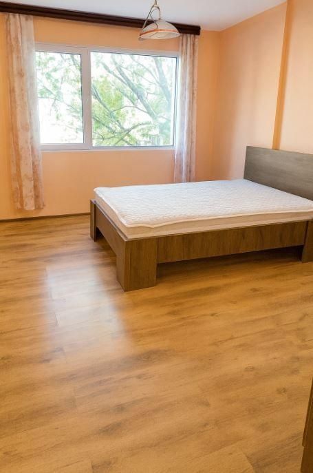 Тристаен апартамент в района на Чаталджа!