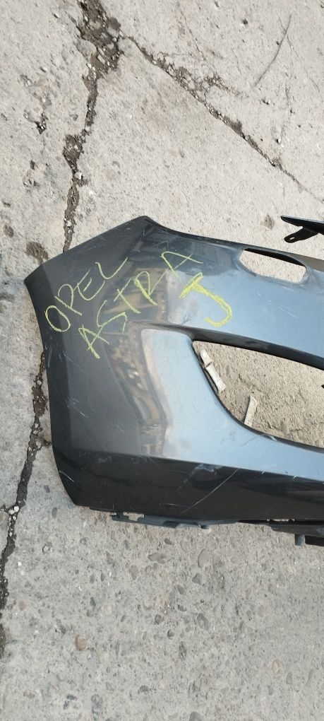 Предна броня за Opel Astra J