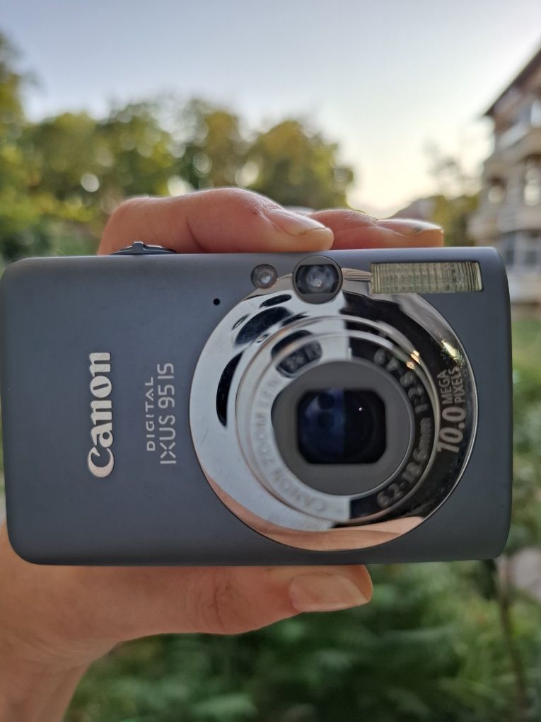 Ултра компактен дигитален фотоапарат CANON DIGITAL IXUS 95is