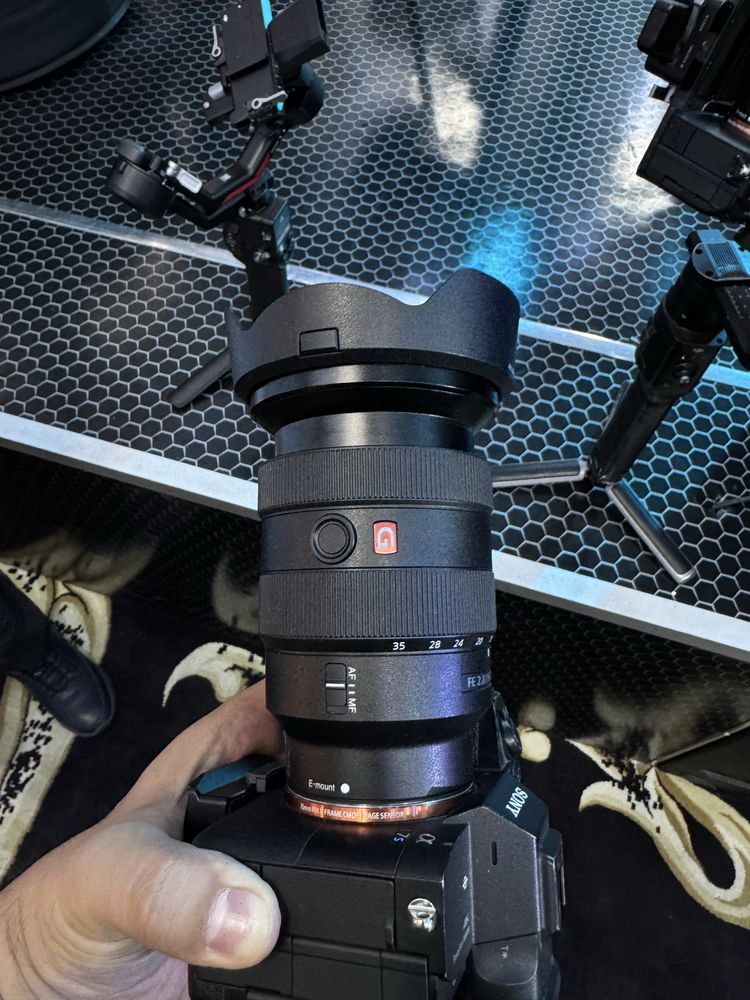 Sony 16.35 mm Sotiladi xoladi  yengide