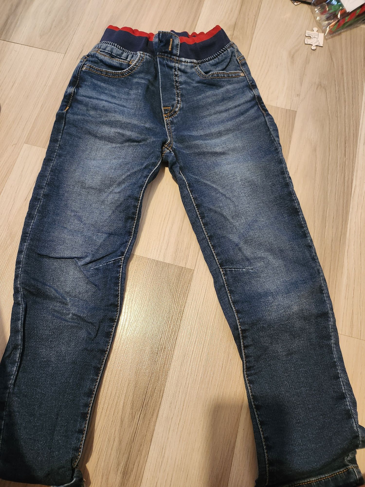 Vând jeans copii