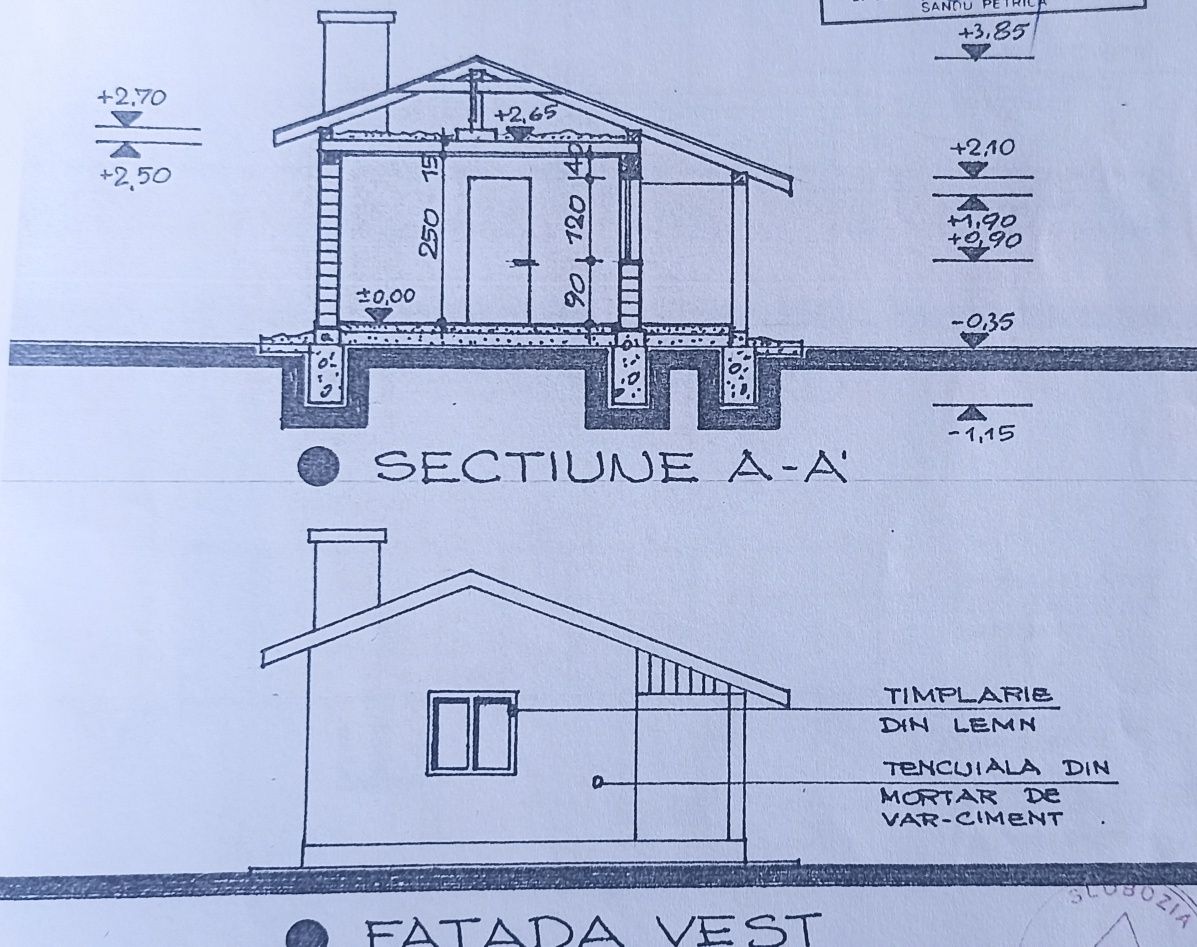 Casa 2 camere 70mp cu teren 2000m 1,15h Bucuresti lemne,boiler,cada.