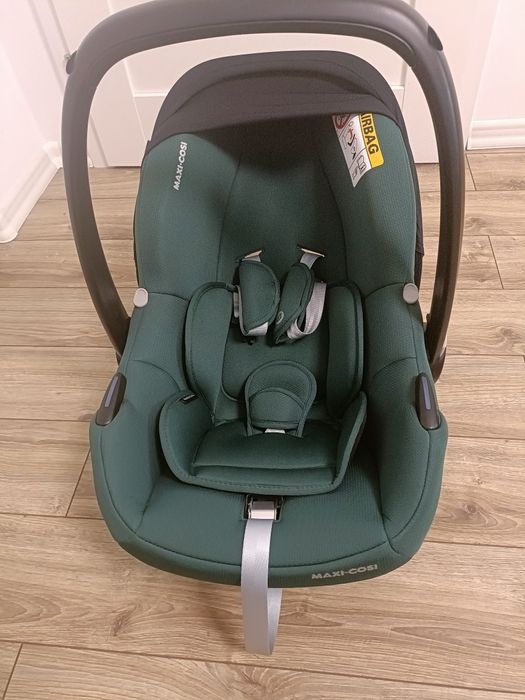 Scaun Auto Maxi-Cosi CabrioFix i-Size 0-12 Months + baza isofix family