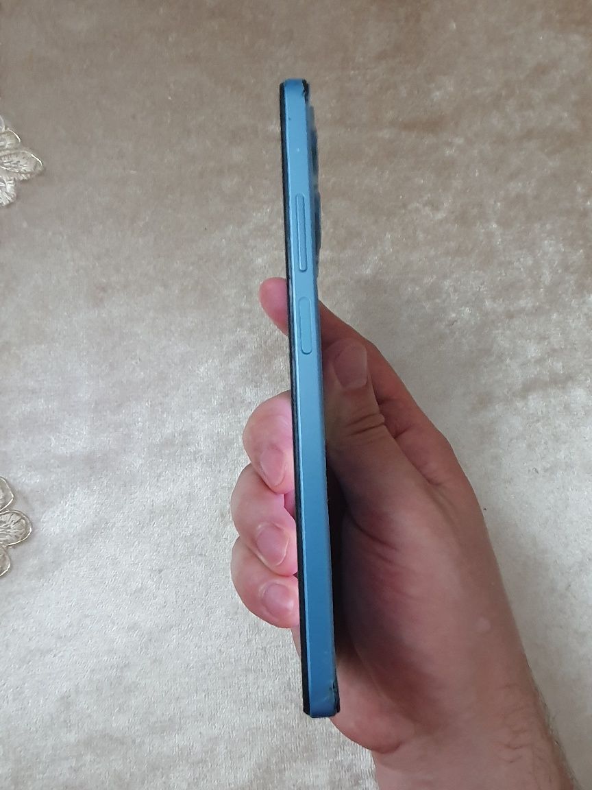 Srochna sotiladi Xiaomi Redmi Note 12 6/128Gb Orginal Xolati yaxshi