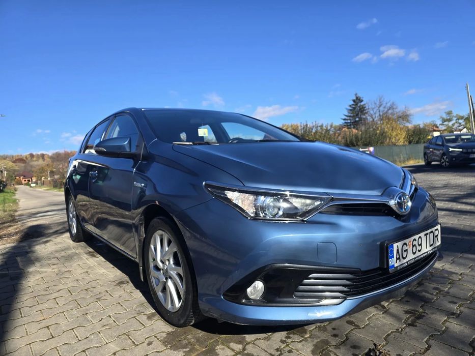 Toyota Auris Proprietar unic, intretinuta doar in rerezentanta Toyota, an 2016