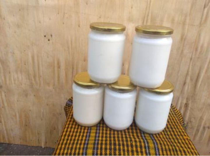 Продавам домашна свинска мас