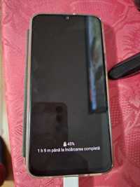 Vând Telefon Samsung a40,aproape nou vine însoțit de husa,,carte''