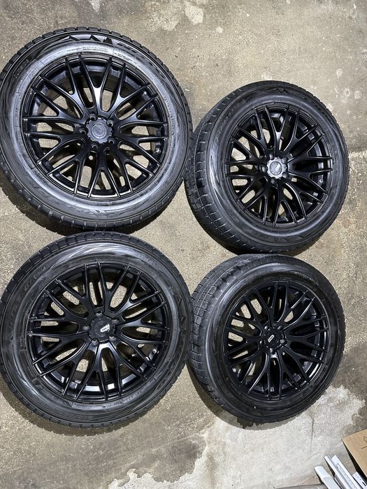 Продам диски с шинами Adv оригинал R19