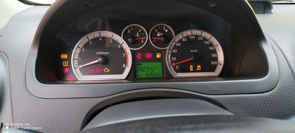 Нексия 3 автомат кпп сотилади.