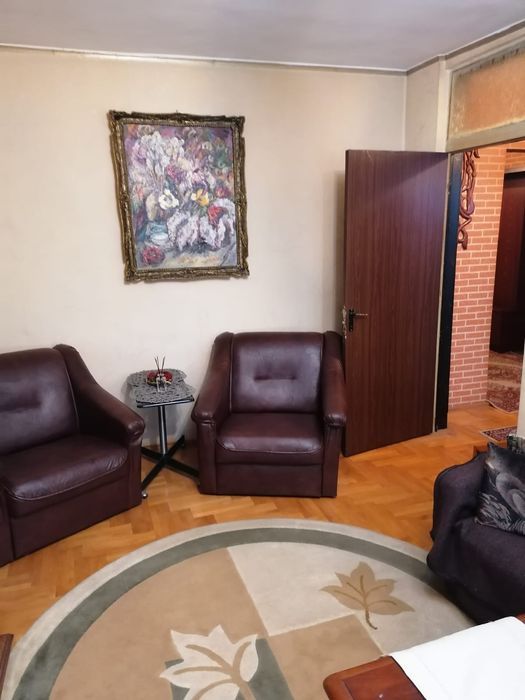 Vând sau schimb cu apartament în București 3-4 camere