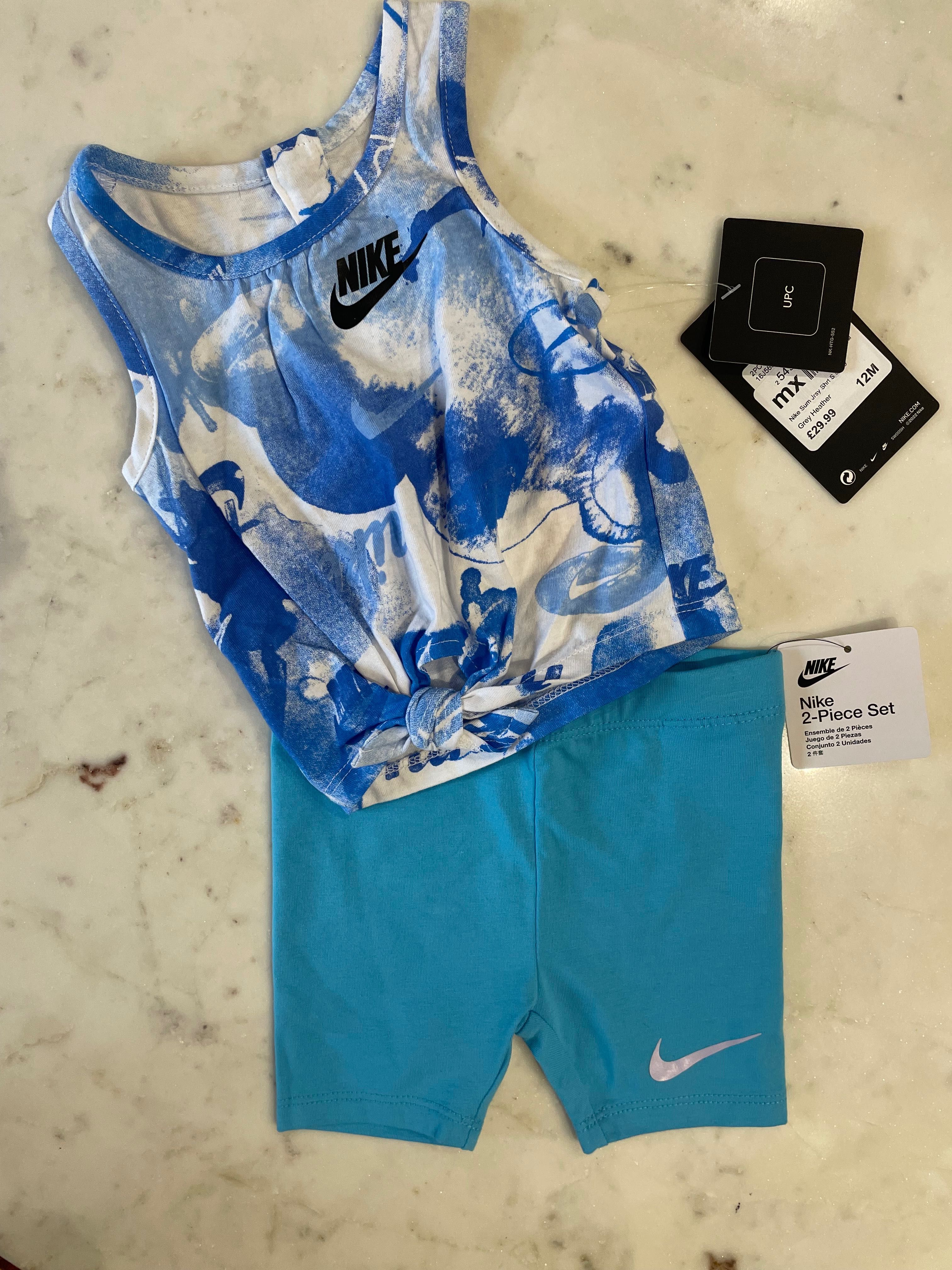 Комплект Nike за момиче 12-18