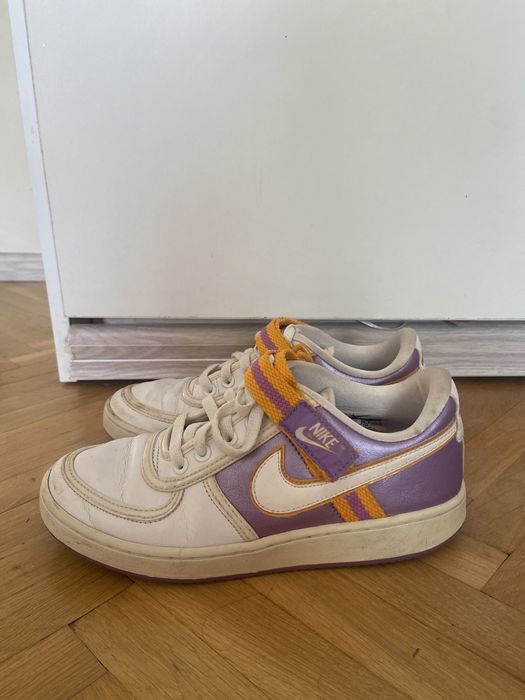 Маратонки Nike номер 38.5