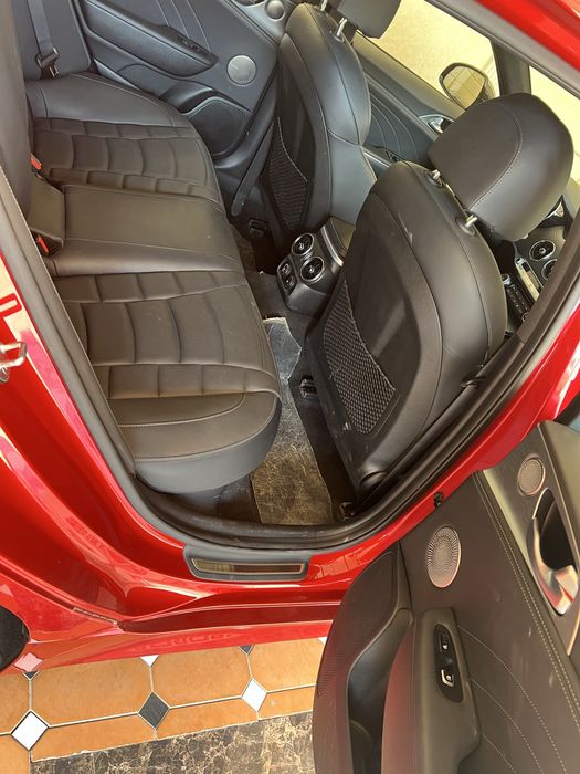 Kia stingir 3:3 twin turbo