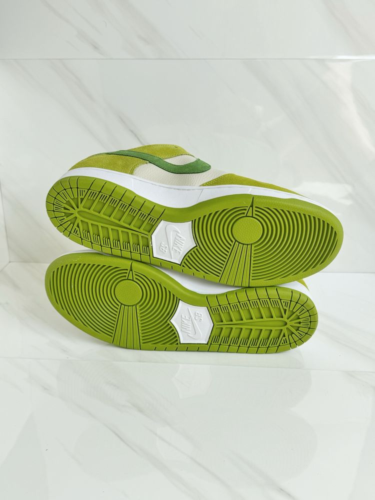 Nike SB Dunk Low ‘Apple Green’ Limited Edition, DM0807-300