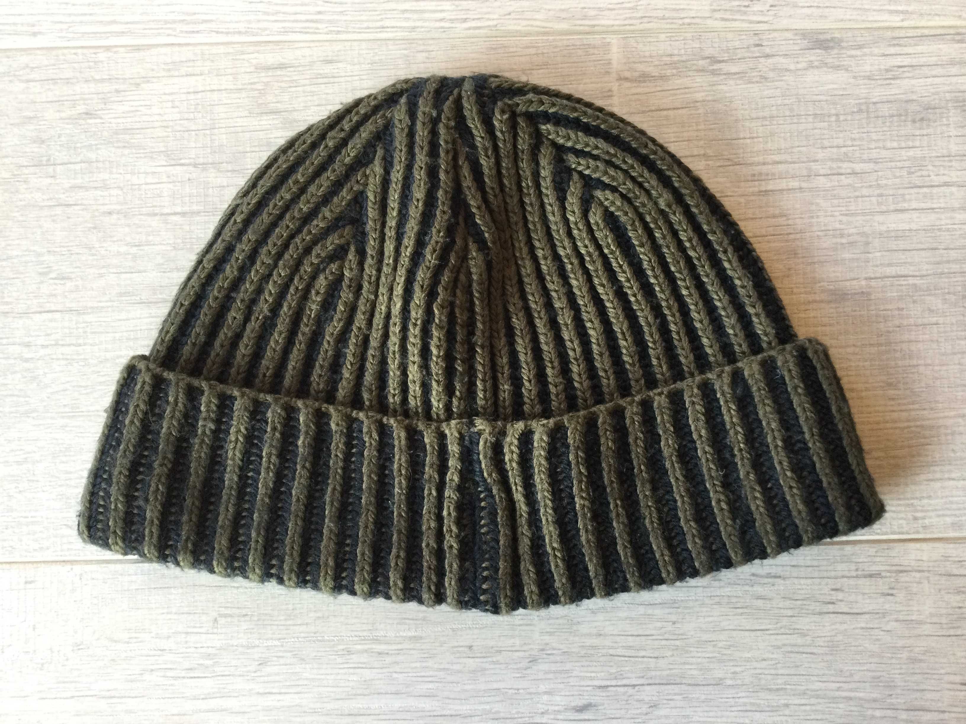 оригинална зимна зелена шапка ADIDAS x STELLA MCCARTNEY от Германия