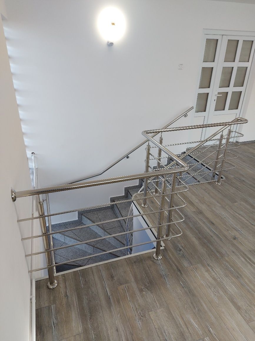 Balustrade Inox Clasice cu Lemn, Sticlă, Model