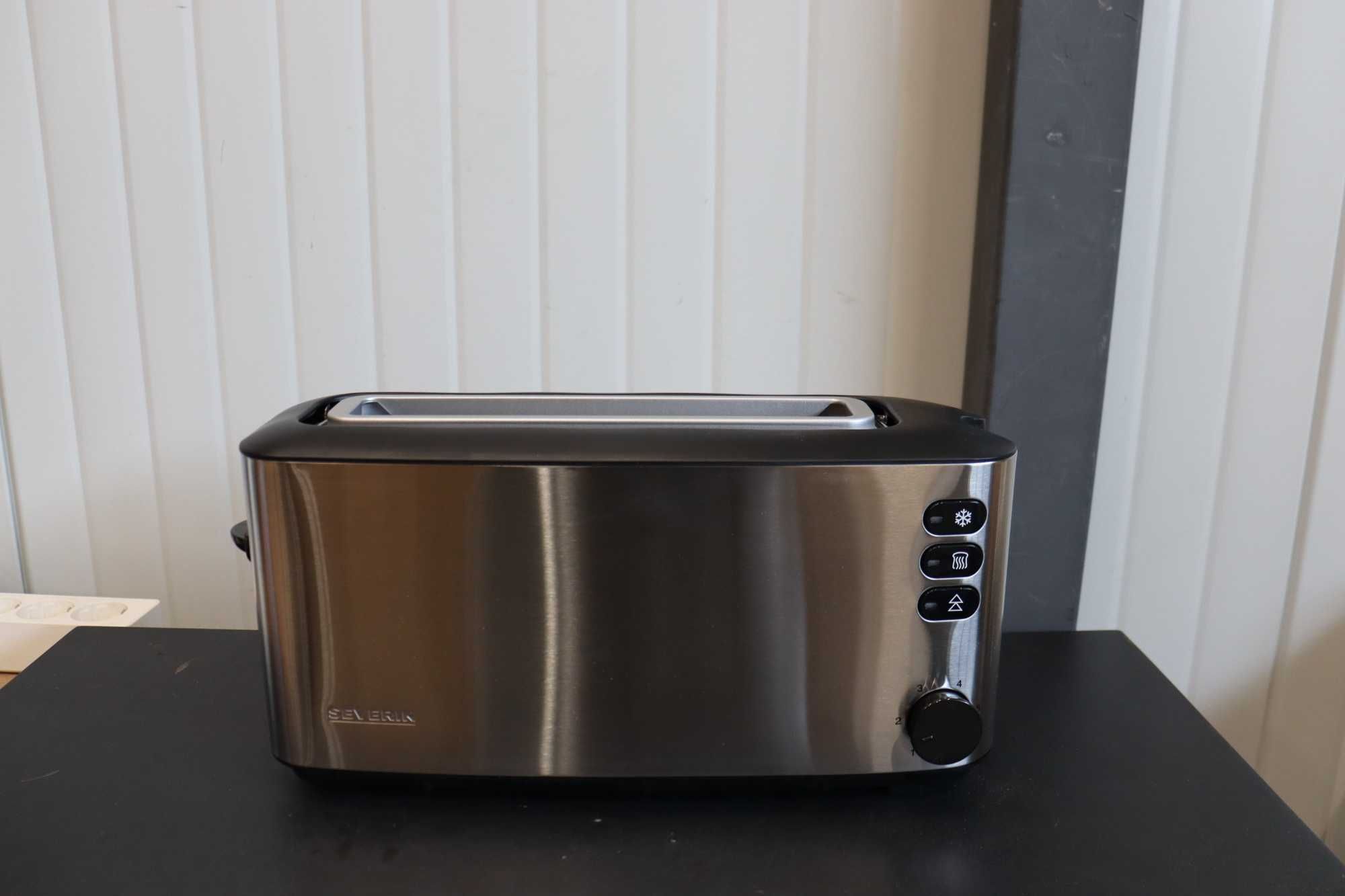 SEVERIN AT2515 автоматичен тостер 1000W, 1 дълга камера с отвори, хром