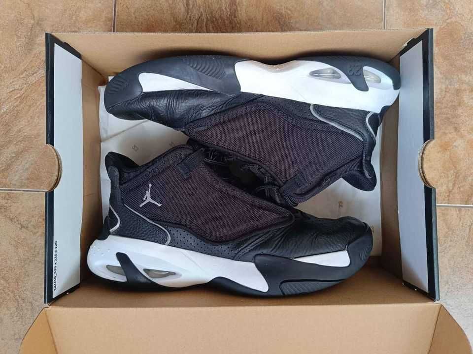 Продавам Jordan Max Aura 4