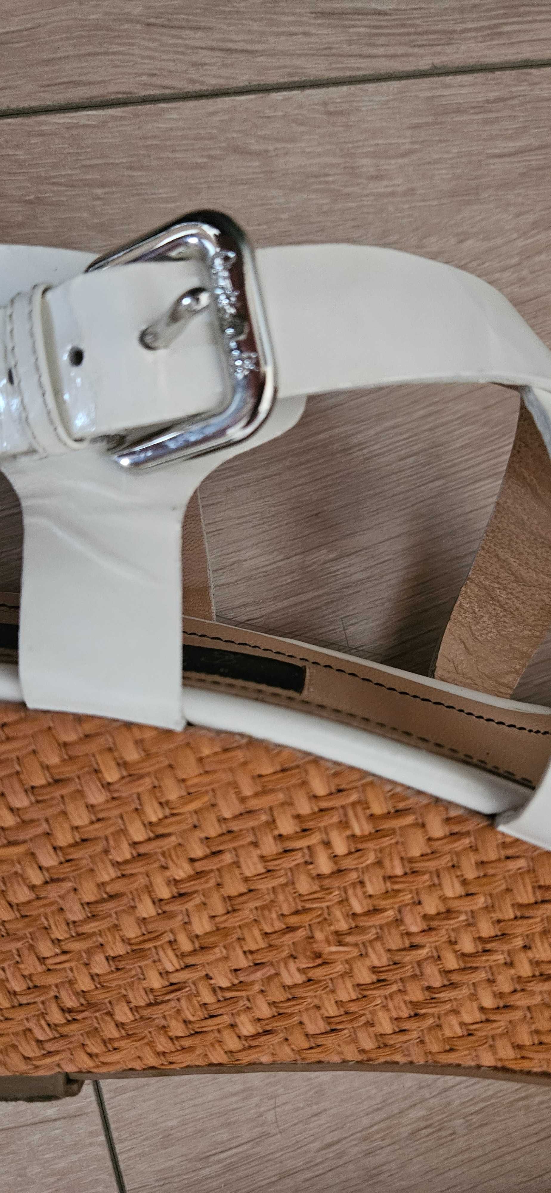 Sandale Musette cu platforma