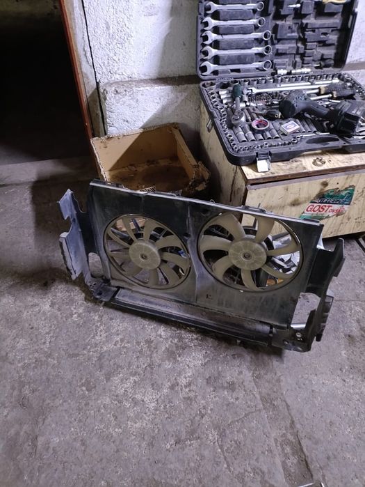 Продам двигатель на запчасти