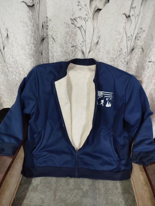 Продам мужскую куртку