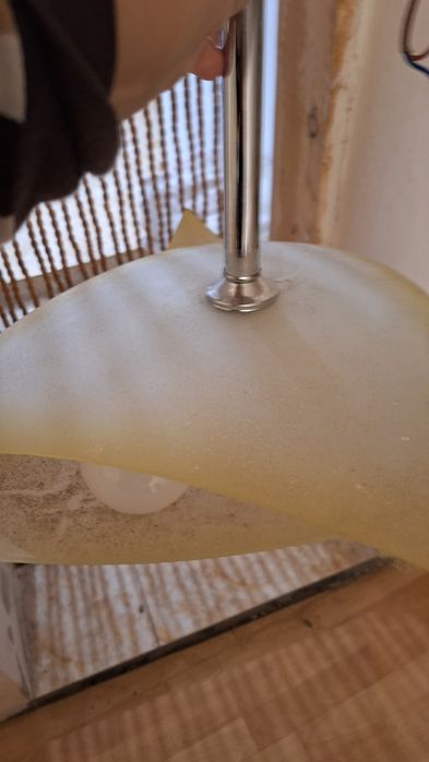 Абажур със светещи диоди