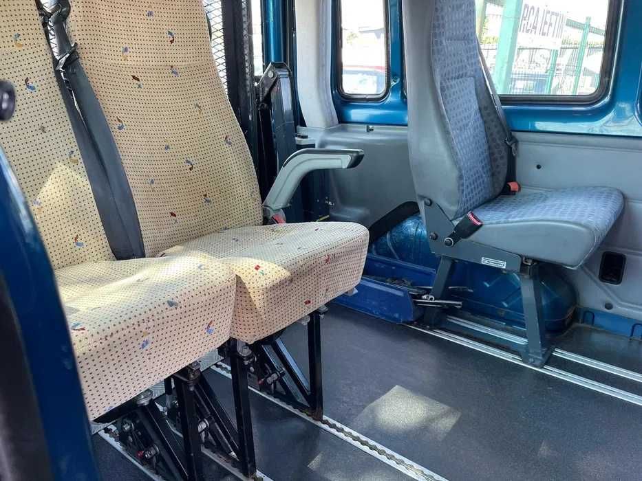 Ford Transit 300 K TDCi Pkw Basis lift pentru persoane cu handicap