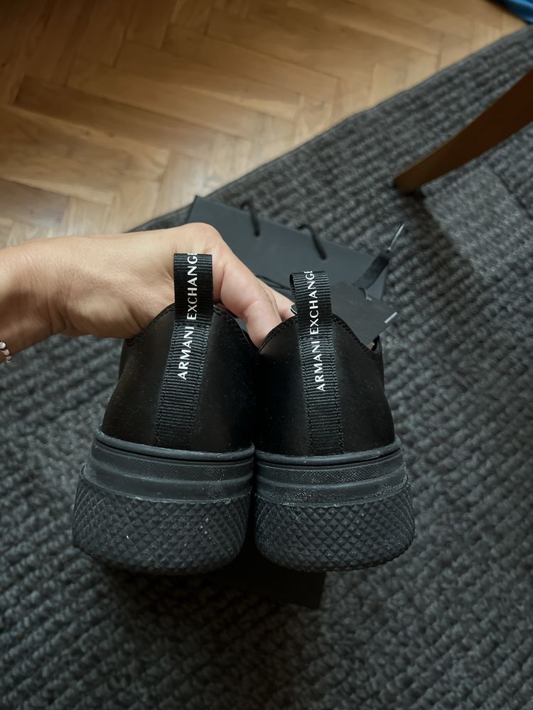 Нови оригинални Armani Exchange, 39 номер, кожени