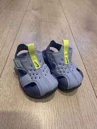 Sandale Nike Bebelusi marimea 17